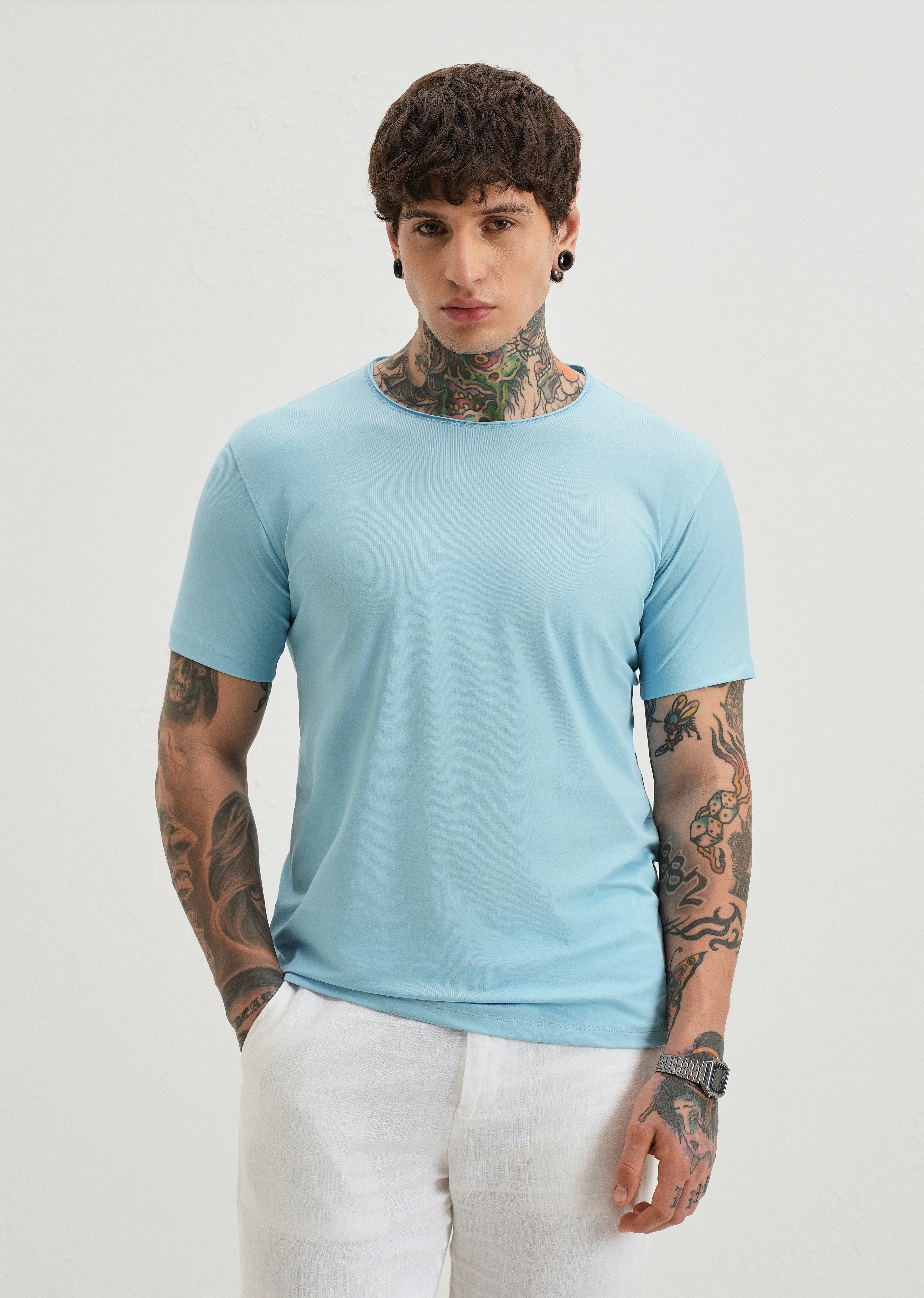 Light Blue Plain Round Neck T-shirt